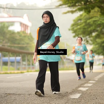 Runner Photo 8260039