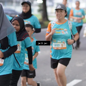 Runner Photo 8260042