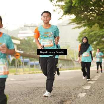 Runner Photo 8260043