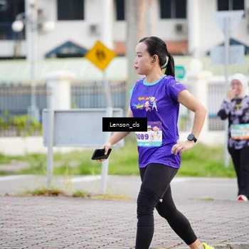 Runner Photo 8260051