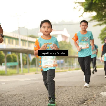 Runner Photo 8260063