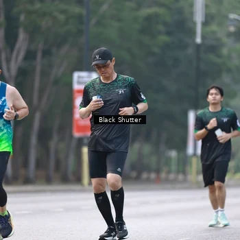Runner Photo 8260105