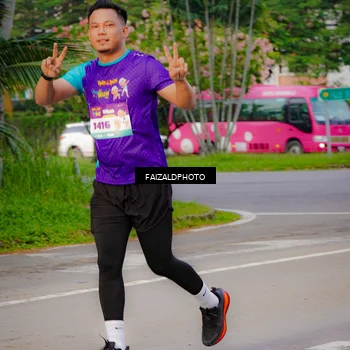 Runner Photo 8260110