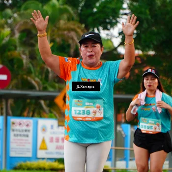 Runner Photo 8260221