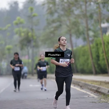 Runner Photo 8260237