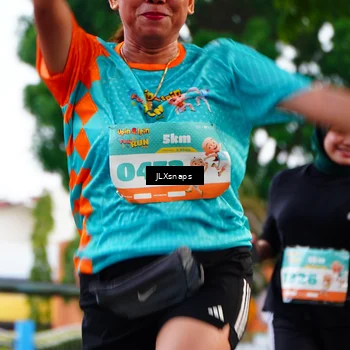 Runner Photo 8260240