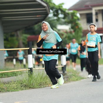 Runner Photo 8260258