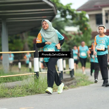 Runner Photo 8260301
