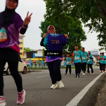 Runner Photo 8260338