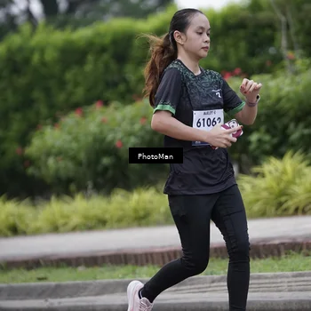 Runner Photo 8260396