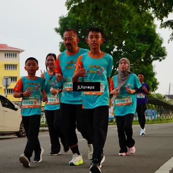 Runner Photo 8260404