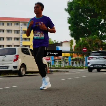 Runner Photo 8260439