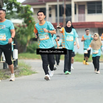 Runner Photo 8260541