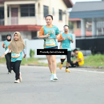 Runner Photo 8260632