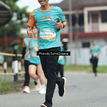 Runner Photo 8260935