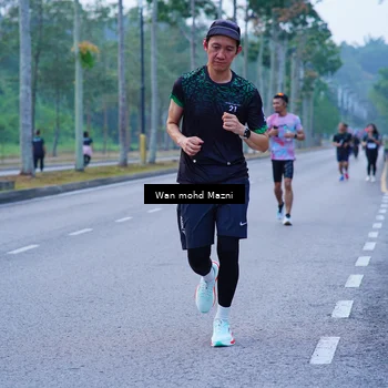 Runner Photo 8261836