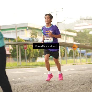 Runner Photo 8261888