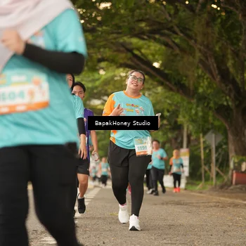 Runner Photo 8262000