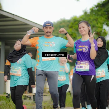 Runner Photo 8262002