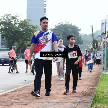 Runner Photo 8262342