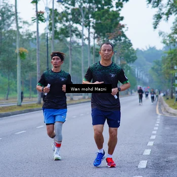 Runner Photo 8262416