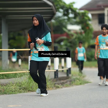 Runner Photo 8262576