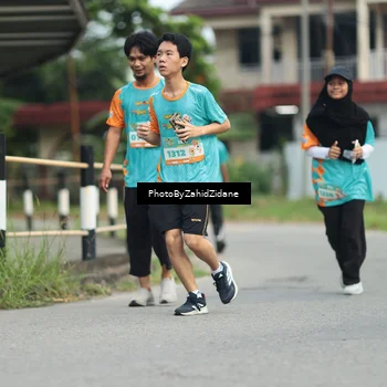 Runner Photo 8262642