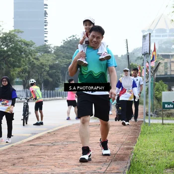 Runner Photo 8262698