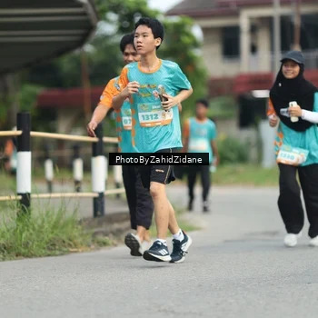 Runner Photo 8262716
