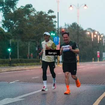 Runner Photo 8263012