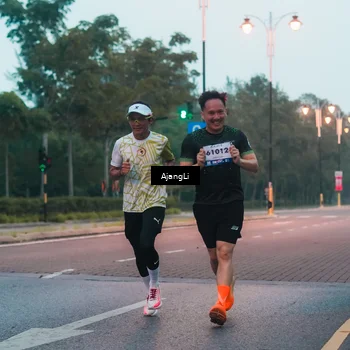 Runner Photo 8263014