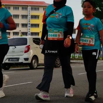 Runner Photo 8263080