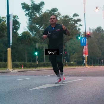 Runner Photo 8263337