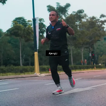 Runner Photo 8263363