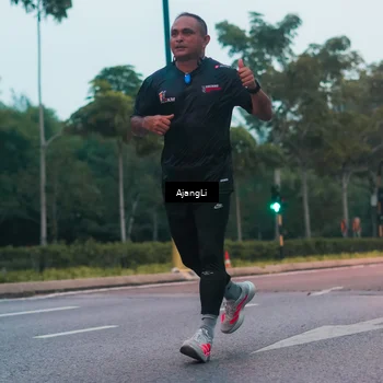 Runner Photo 8263396