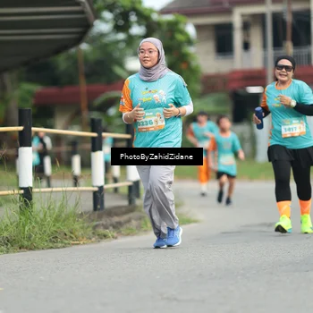 Runner Photo 8263751