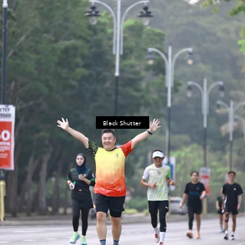 Runner Photo 8263796