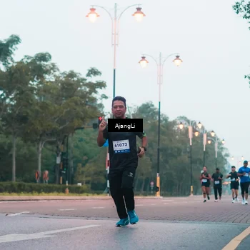 Runner Photo 8263877