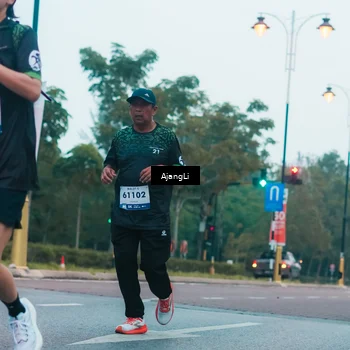 Runner Photo 8263883