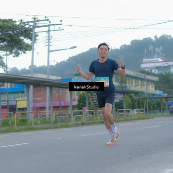 Runner Photo 8263899