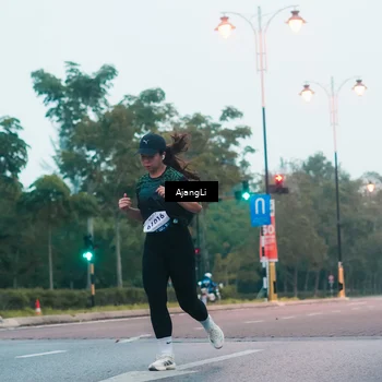 Runner Photo 8263918