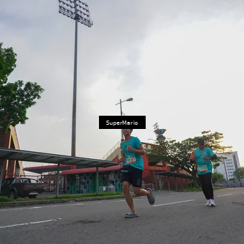Runner Photo 8264001