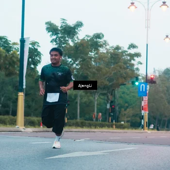 Runner Photo 8264012