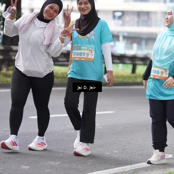 Runner Photo 8264051