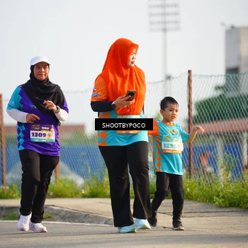 Runner Photo 8264097