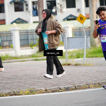 Runner Photo 8264141