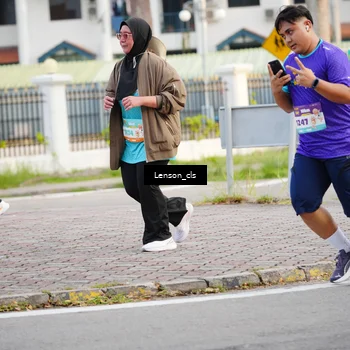 Runner Photo 8264151