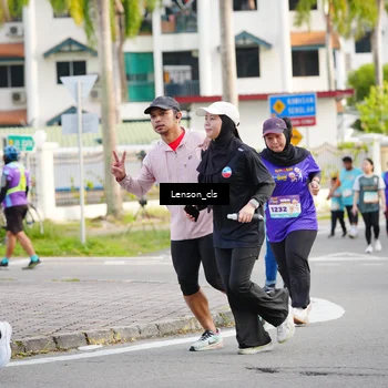 Runner Photo 8264360