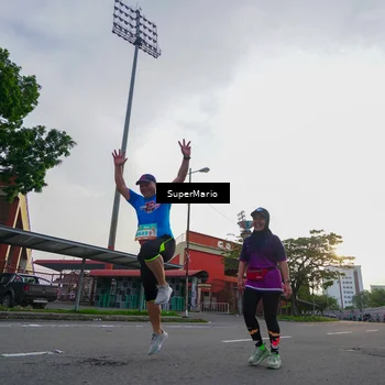 Runner Photo 8264375