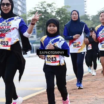Runner Photo 8264381